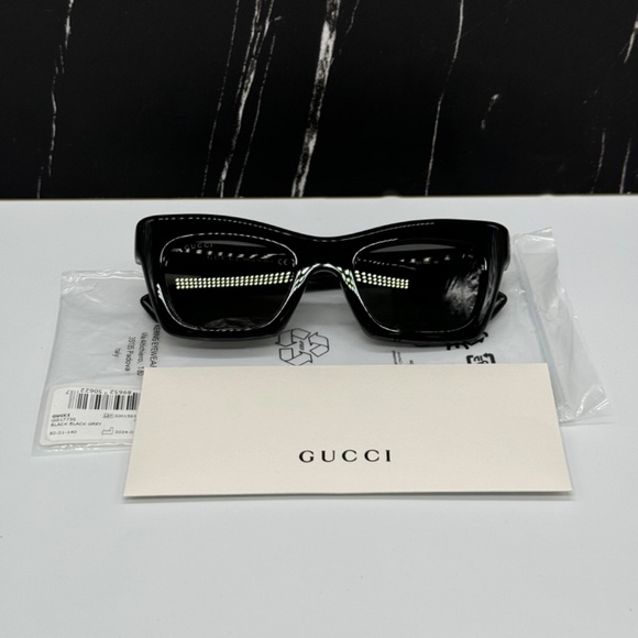 NEW GG1773S 001 GUCCI BLACK GREY CAT EYE WOMEN GUCCI SUNGLASSES - Picture 11 of 12